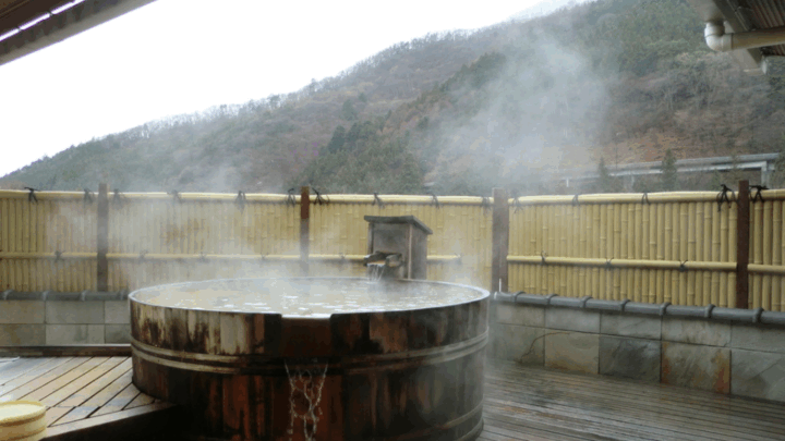 四万温泉の特別室にて